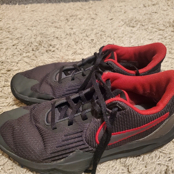 Nike Precision V 5 Mens/teen Shoes Size 9 Black Red Basketball Athletic Sneakers - Picture 1 of 7